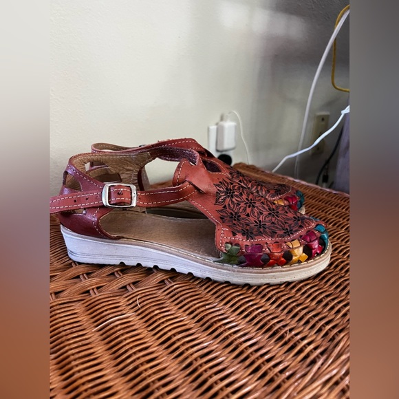 WOMEN “HUARACHES” -MEXICO - Picture 4 of 4